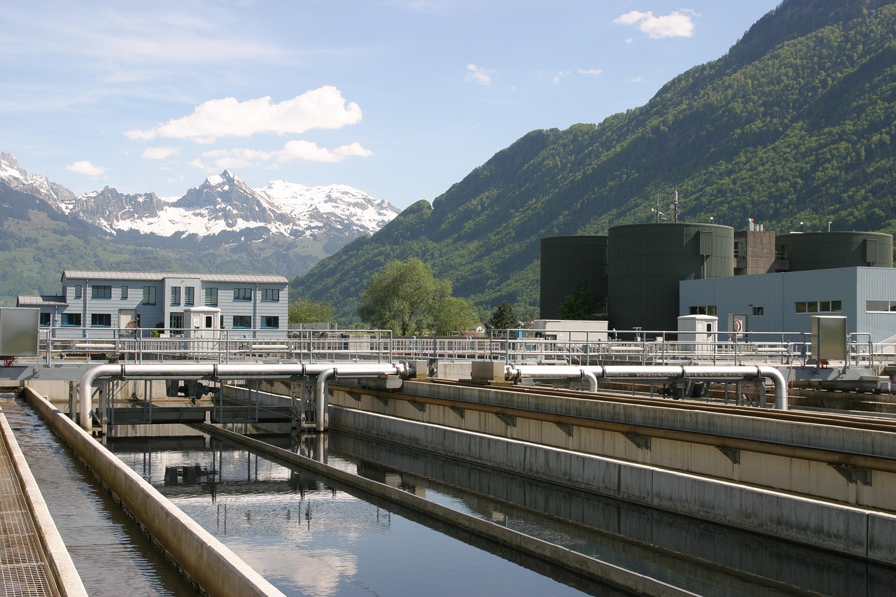 Why Are Lagoon Dredges Essential for Wastewater Treatment?