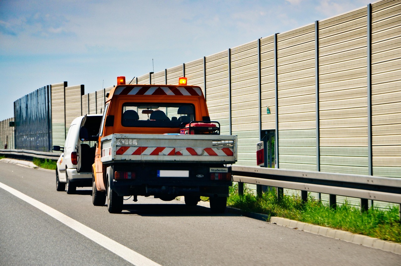 Roadside Assistance in Queens: How to Avoid Towing Delays?
