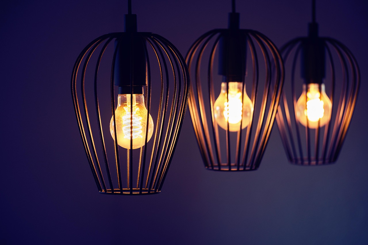What Are Small LED Light Bulbs And How Do You Choose The Right Ones For Your Project?